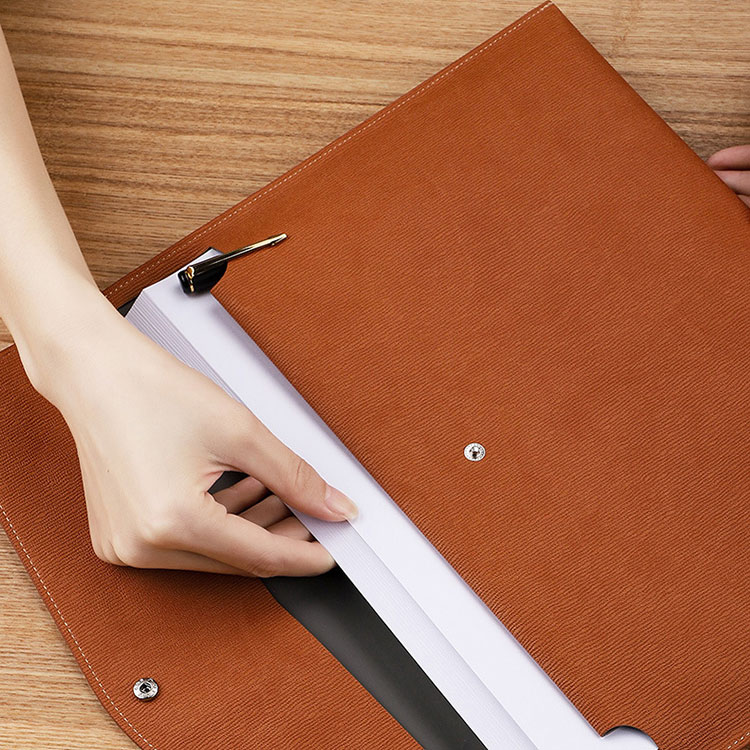 Advocate File Bag: Menyediakan solusi manajemen file yang efisien dan nyaman untuk para profesional